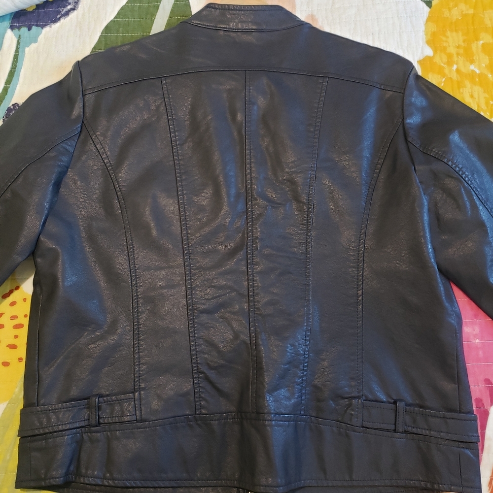 Women's Faux Leather Biker Style Jacket - Picture 2 of 4
